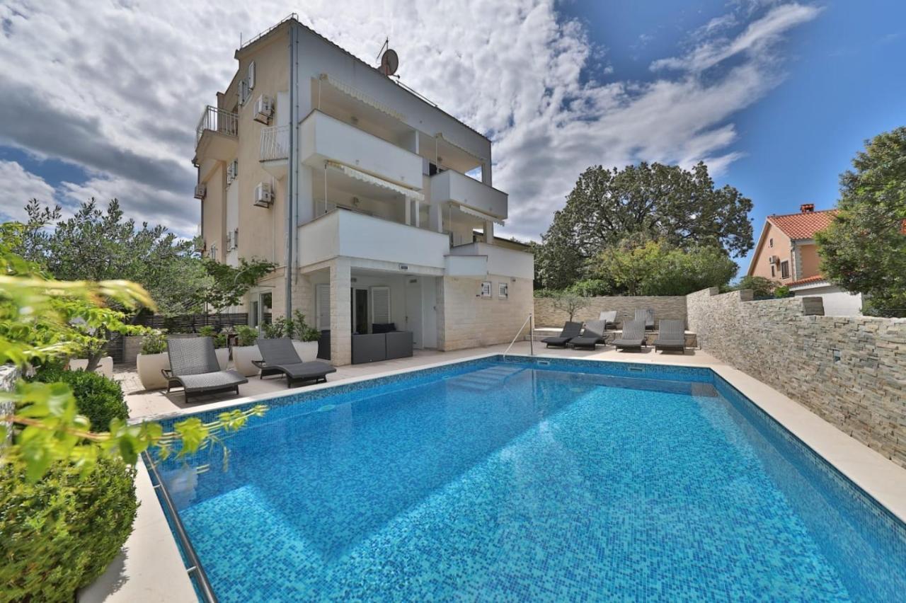 Seaside Apartments With A Swimming Pool Okrug Donji, Ciovo - 5244 Donji Okrug  Екстериор снимка