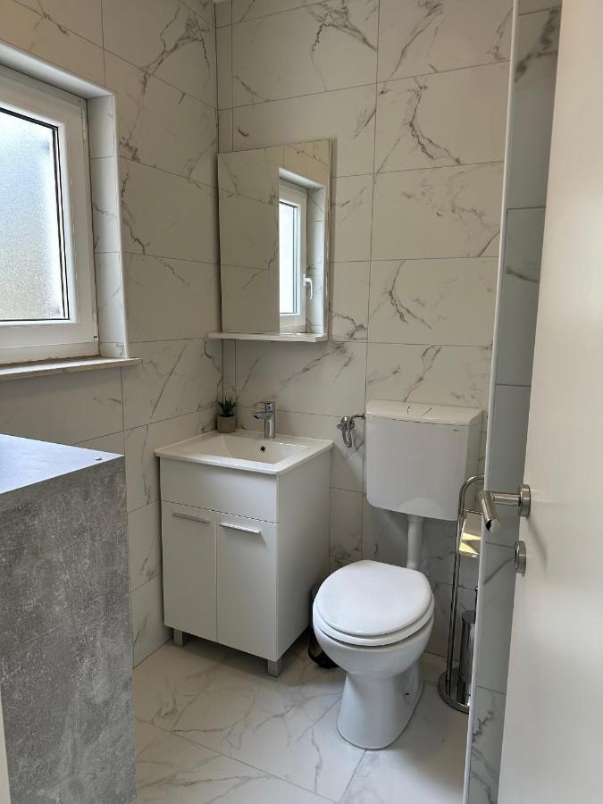 Seaside Apartments With A Swimming Pool Okrug Donji, Ciovo - 5244 Donji Okrug  Екстериор снимка